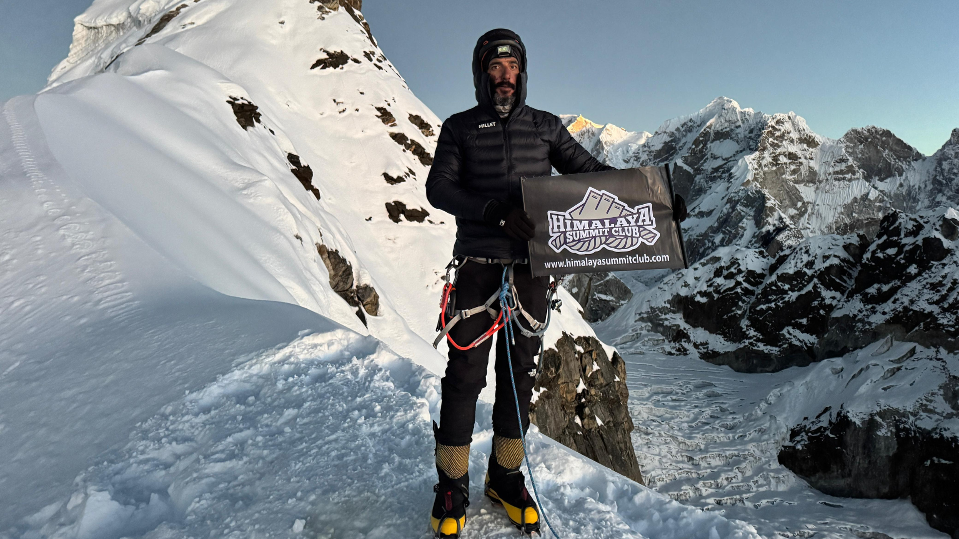 6000m